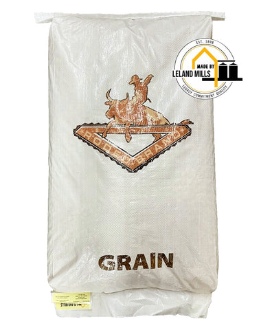 Rodeo Brand - Cracked Corn (Cleaned) - 50 lb. by Leland Mills